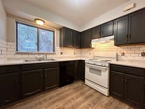 Building Photo - 2134 McKee Ave SW