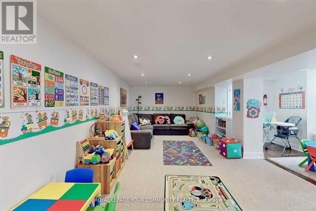Building Photo - 93 Septonne Ave