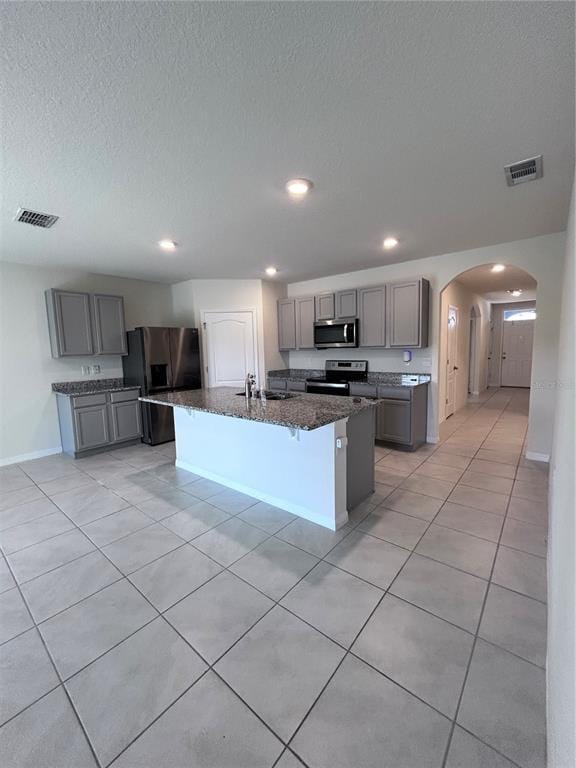 Building Photo - 2775 Sunnyvale St