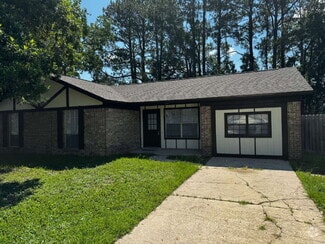 Building Photo - 708 Meadow Ct