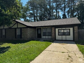 Building Photo - 708 Meadow Ct
