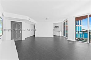 Foto del edificio - 3370 Hidden Bay Dr