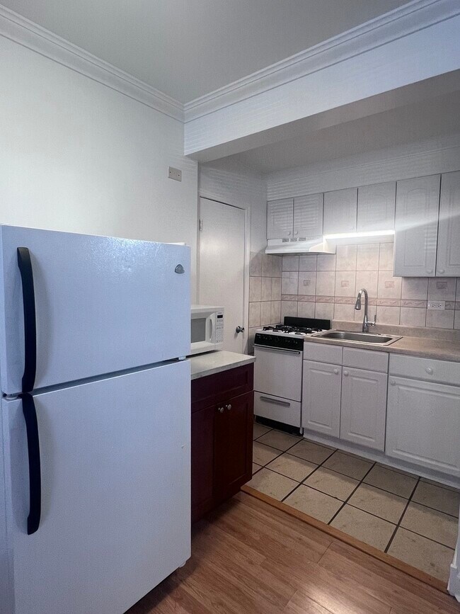 Foto del edificio - 5778 S Archer Ave