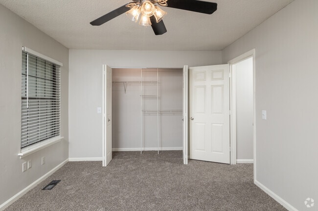 Interior Photo - Ledford at Hamilton Place