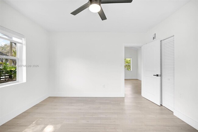 Foto del edificio - 503 NW 47th St