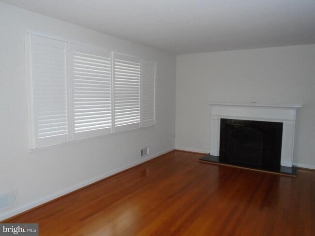 Foto del edificio - 10205 Tanager Ln