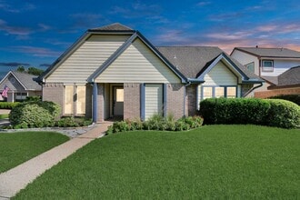Building Photo - 315 Muirwood Ln