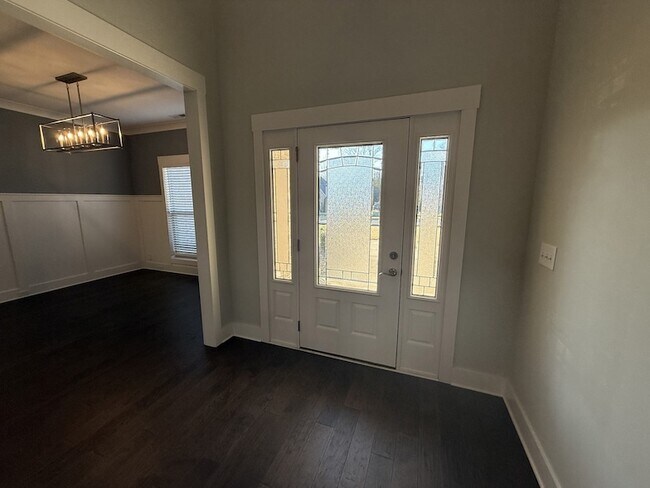 Building Photo - 1124 Watercress Ct