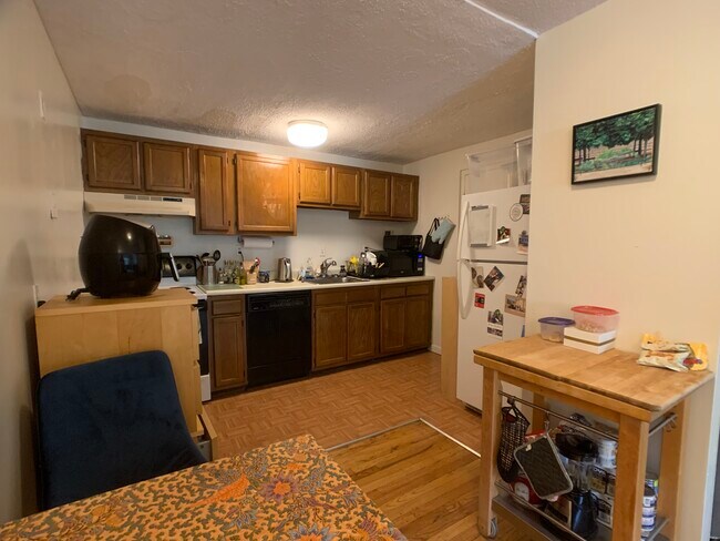 Foto del edificio - 276 Corey Rd