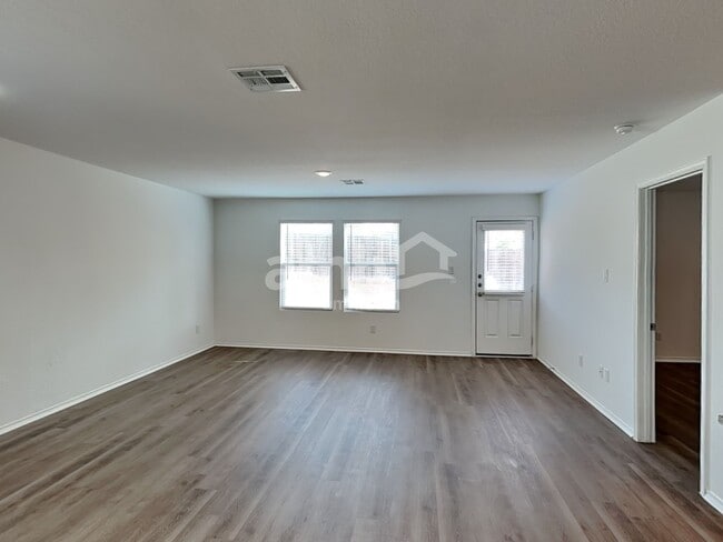 Building Photo - 5439 Elm Valley Dr