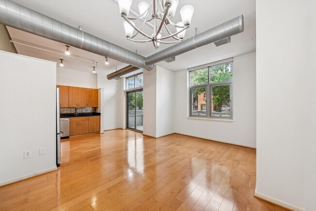 Foto del edificio - 811 4th St NW