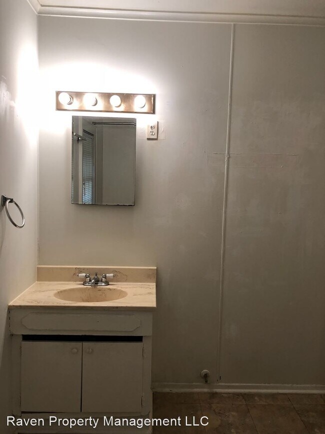Foto del edificio - 1 br, 1 bath Apartment - 807 Sam Houston A...