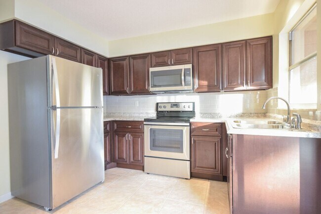 Foto del edificio - 3072 Jennings Dr