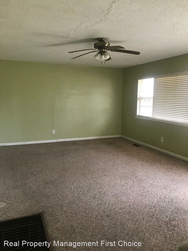 Building Photo - 3 br, 1.5 bath House - 7512 Cypress Avenue