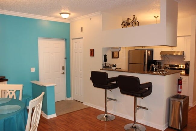 Building Photo - 3302 Tuscany Way