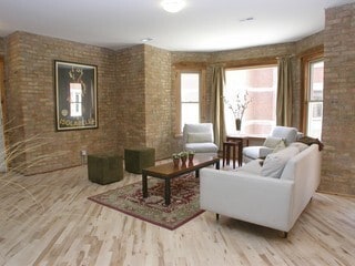 Building Photo - 1618 W Columbia Ave