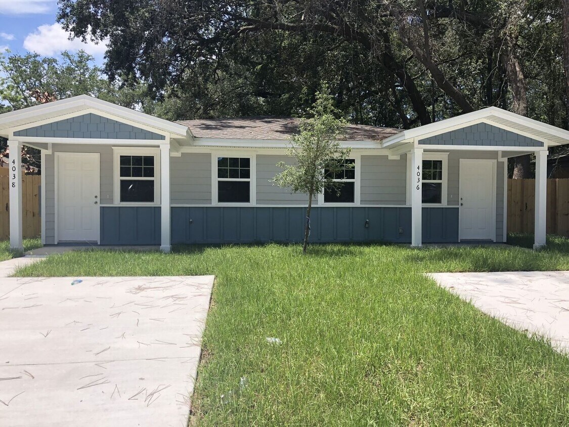 Foto principal - Beautiful 3/2 Home For Rent!