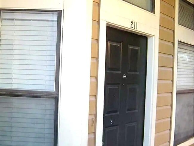 Building Photo - 2802 Nueces St