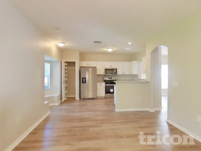 Foto del edificio - 3919 Day Bridge Pl