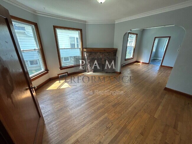 Foto del edificio - 3269 S New York Ave