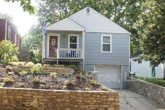 Building Photo - 4504 Terrace