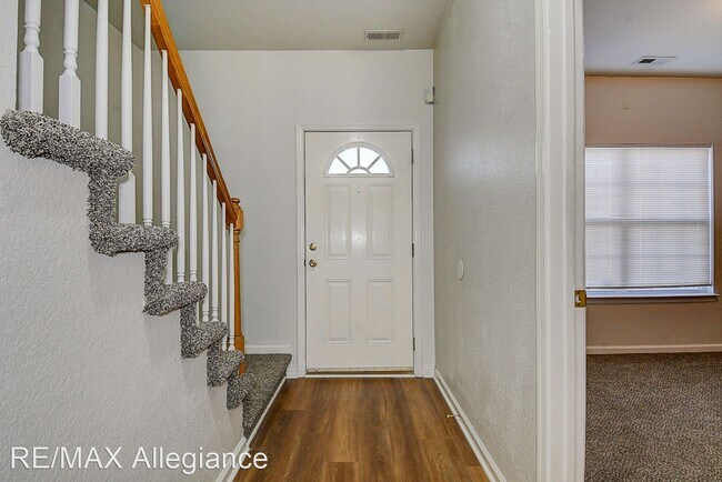 Building Photo - 4 br, 2.5 bath House - 5563 NEW COLONY DRIVE