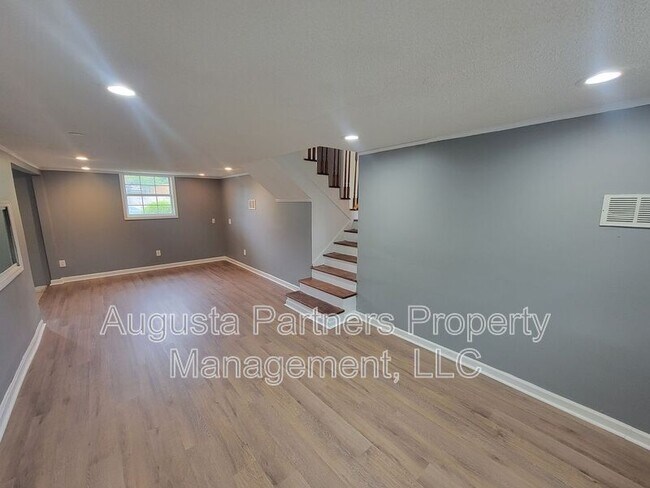 Foto del edificio - 3513 Wyevale Dr