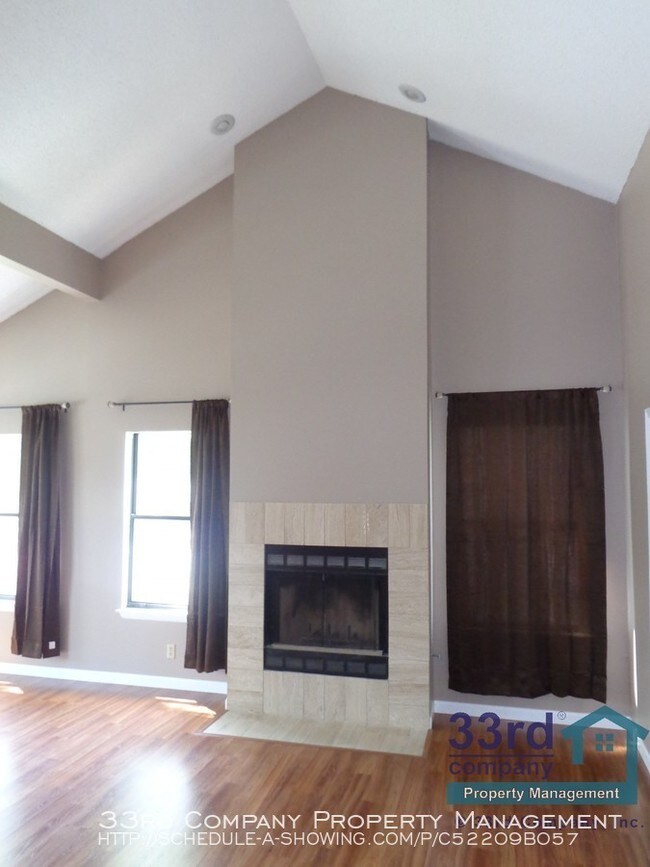 Building Photo - 8865 W 106th Terrace