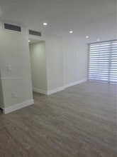 Building Photo - 8870 Fontainebleau Blvd Building Photo - 8870 Fontainebleau Blvd