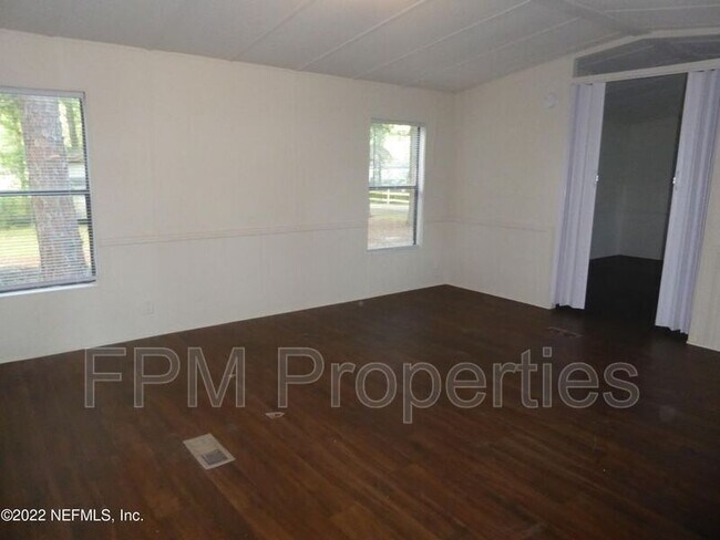 Foto del edificio - 4013 Taylor Estates Ln