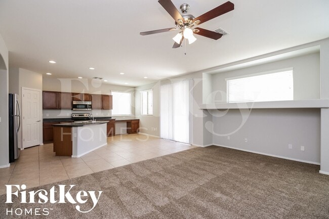 Foto del edificio - 797 W Vineyard Plains Dr