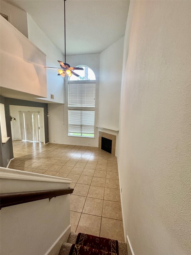 Building Photo - 13600 Breton Ridge St