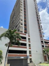 Building Photo - 2754 Kuilei St