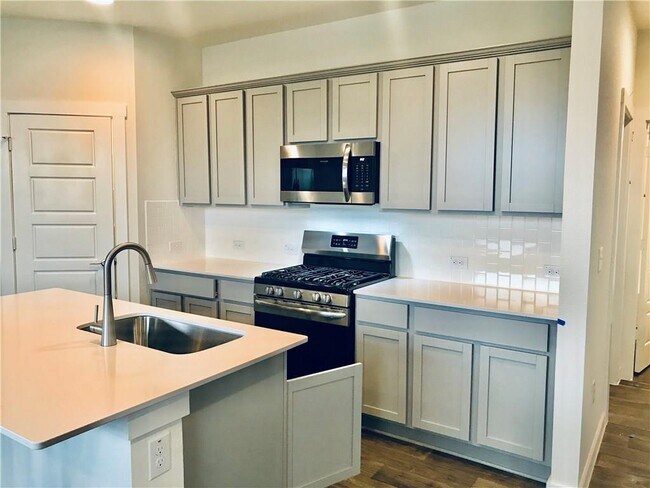 Foto del edificio - 13501 Baileyfield Dr