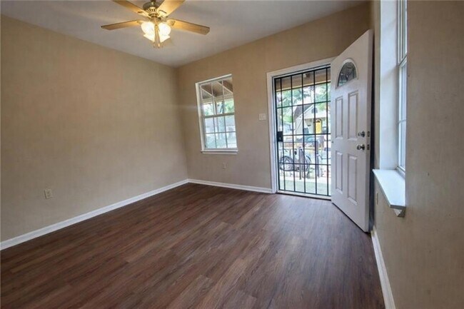 Foto del edificio - 1703 Clouet St