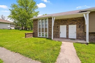 Building Photo - 1304 Essex Ct