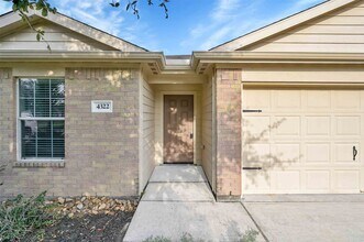 Building Photo - 4322 Medina River Loop