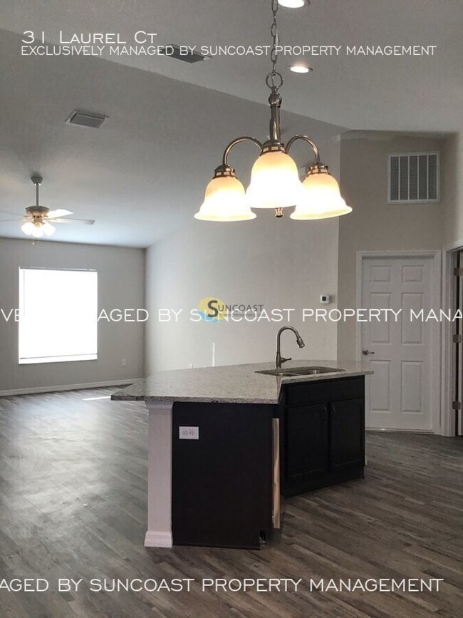 Foto del edificio - 31 Laurel Ct