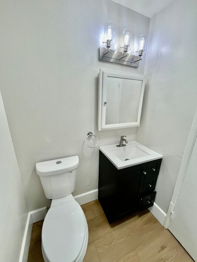 Foto del edificio - 3840-3842 Dove