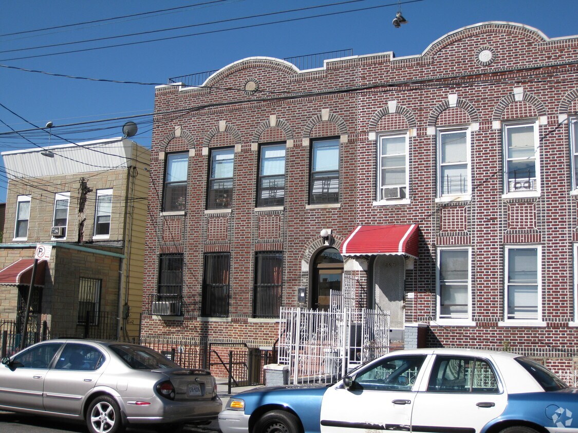 Building Photo - 256 Atkins Ave