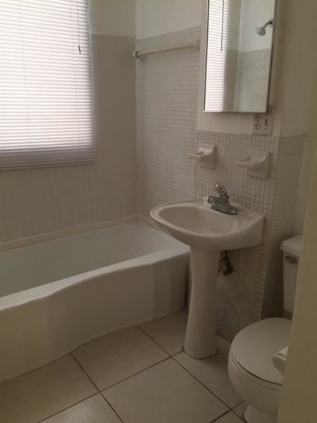 Foto principal - 104 NE 16th Ave