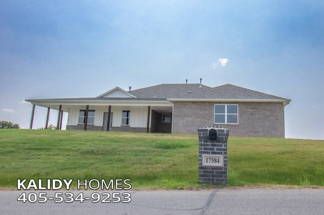 Building Photo - 17584 Salma Rd