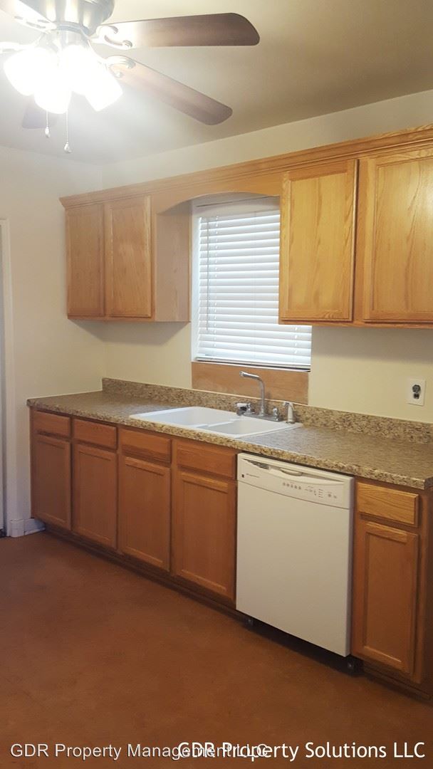 Foto del edificio - 2132 Coal Ave SE