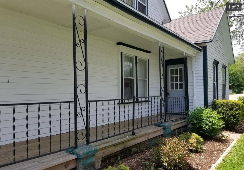 Foto principal - 915 Merrill St