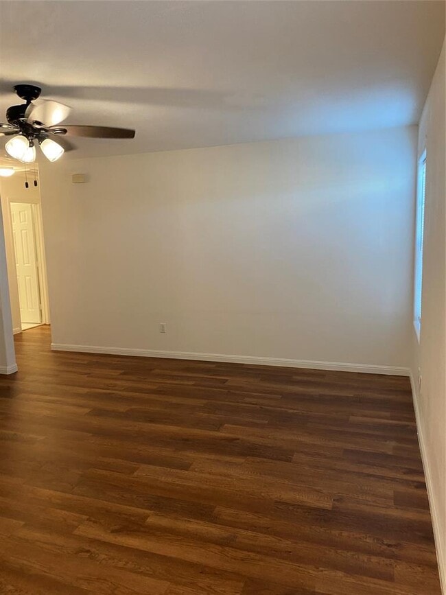 Building Photo - 1502 Zephyr Ln