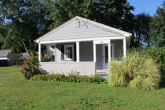 Foto del edificio - 16 Wakefield Ave