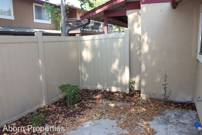 Building Photo - 2 br, 2 bath House - 2473 Clear Spring Court