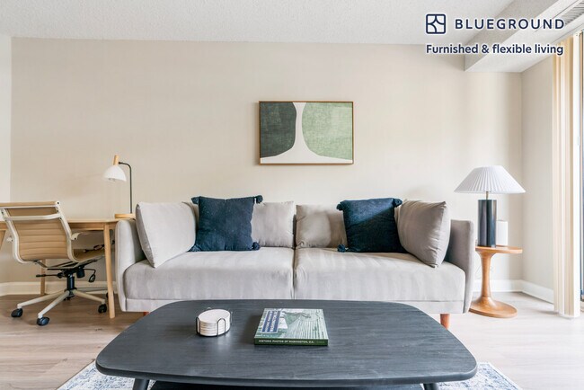 Foto del edificio - 2140 L St NW