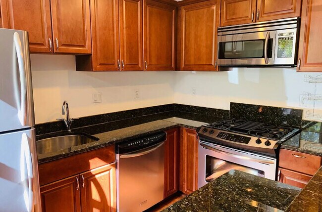 Foto del edificio - 1364 Constitution Ave NE