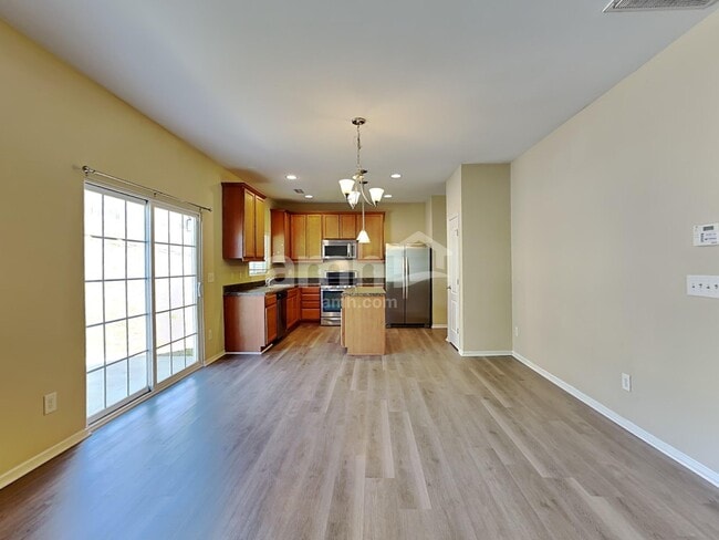 Building Photo - 96 Yarmouth Dr